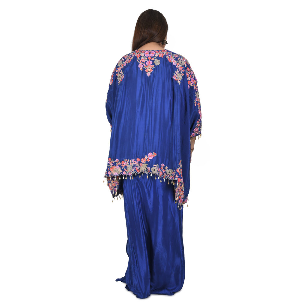 Cape with dhotishirt